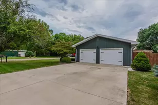 400 S Mary St, Atlanta, IL 61723 - Photo 31