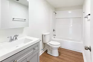 1387 E 16th Rd, Streator, IL 61364 - Photo 5
