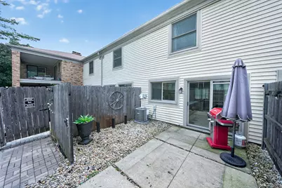 1714 Sessions Walk, Hoffman Estates, IL 60169 - Photo 25