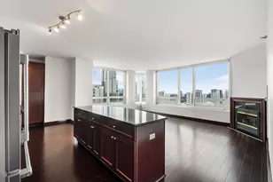 33 W Ontario St, Chicago, IL 60654 - Photo 7