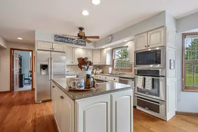 6214 N Wyndwood Drive, Crystal Lake, IL 60014 - Photo 13