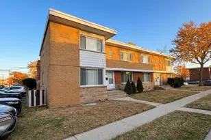 4864 Carol St, Skokie, IL 60077 - Photo 1