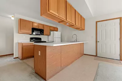 6422 Oak Crest Lane #6422, Loves Park, IL 61111 - Photo 7
