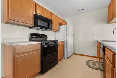 6422 Oak Crest Lane #6422, Loves Park, IL 61111 - Photo 9