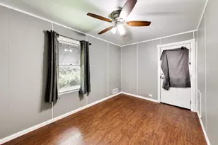 17558 Community St, Lansing, IL 60438 - Photo 13