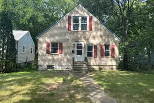 607 Leonard Ave, Dekalb, IL 60115 - Photo 1