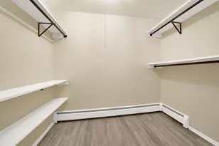 10015 Beverly Dr, Skokie, IL 60076 - Photo 21