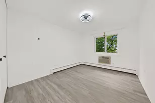 10015 Beverly Dr, Skokie, IL 60076 - Photo 27