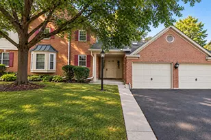 311 Glasgow Ln, Schaumburg, IL 60194 - Photo 1