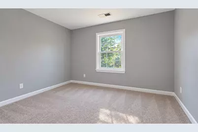 311 Glasgow Lane #V2, Schaumburg, IL 60194 - Photo 13