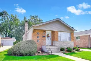 8215 S Tripp Ave, Chicago, IL 60652 - Photo 3