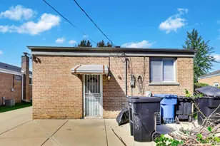 8215 S Tripp Ave, Chicago, IL 60652 - Photo 31