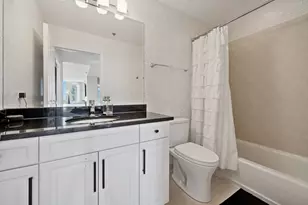 1250 S Michigan Ave, Chicago, IL 60605 - Photo 13