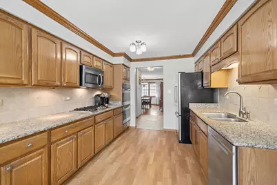 7802 Sawyer Road, Darien, IL 60561 - Photo 9