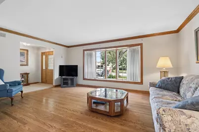 7802 Sawyer Road, Darien, IL 60561 - Photo 5