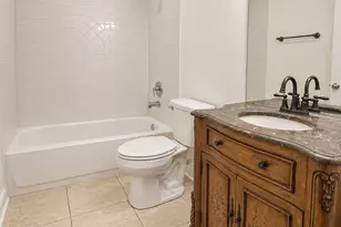 4424 S Indiana Ave, Chicago, IL 60653 - Photo 17
