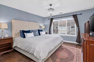 754 Hanbury Dr, Des Plaines, IL 60016 - Photo 13
