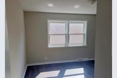 2252 E 92nd Place, Chicago, IL 60617 - Photo 7