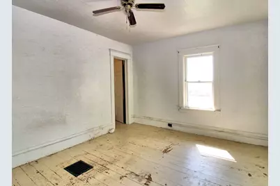 320 E Railroad, Leland, IL 60531 - Photo 13