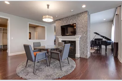 1945 Jordan Terrace, Buffalo Grove, IL 60089 - Photo 9