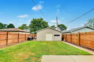 11449 S Fairfield Ave, Chicago, IL 60655 - Photo 37