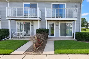 501 Meadow Green Ln, Round Lake Beach, IL 60073 - Photo 1