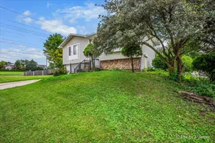 401 Longford Dr, Elgin, IL 60120 - Photo 27
