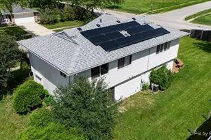 401 Longford Dr, Elgin, IL 60120 - Photo 37