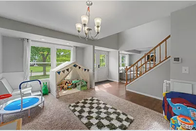 1262 Knollwood Circle, Crystal Lake, IL 60014 - Photo 13