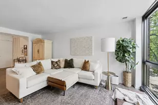 2201 N Cleveland Ave, Chicago, IL 60614 - Photo 3