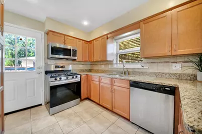 10536 S Kostner Avenue, Oak Lawn, IL 60453 - Photo 9