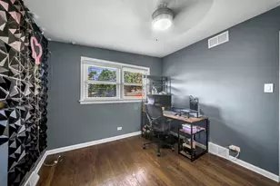 10536 S Kostner Ave, Oak Lawn, IL 60453 - Photo 13
