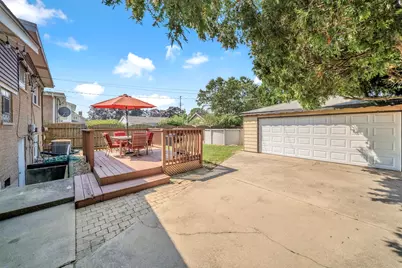10536 S Kostner Avenue, Oak Lawn, IL 60453 - Photo 17