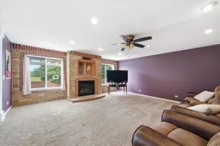 1904 Ione Ln, Aurora, IL 60503 - Photo 9