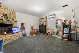 2422 Ridge Ave, Rockford, IL 61103 - Photo 13