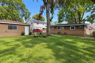 17210 Hawthorne Dr, East Hazel Crest, IL 60429 - Photo 53