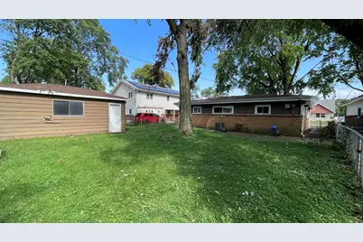 17210 Hawthorne Drive, East Hazel Crest, IL 60429 - Photo 21