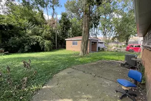 17210 Hawthorne Dr, East Hazel Crest, IL 60429 - Photo 19