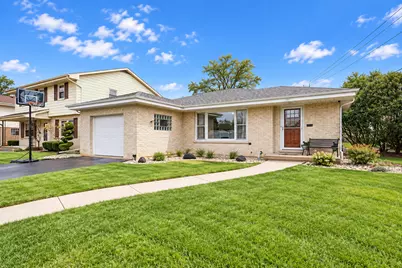 961 S Kent Avenue, Elmhurst, IL 60126 - Photo 1