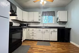 815 N 7th St, Carbon Hill, IL 60416 - Photo 11