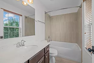 42 Marcel Ln, Schaumburg, IL 60194 - Photo 27