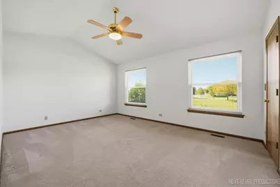 923 Ridge Trail, Carol Stream, IL 60188 - Photo 13