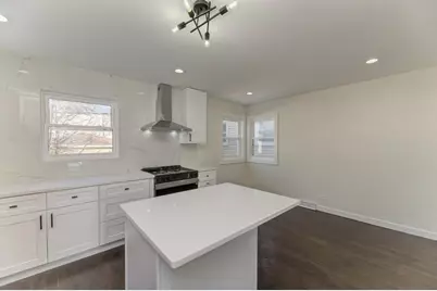 6218 W Foster Avenue, Chicago, IL 60630 - Photo 15