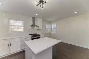 6218 W Foster Ave, Chicago, IL 60630 - Photo 15