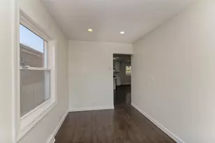 6218 W Foster Ave, Chicago, IL 60630 - Photo 7