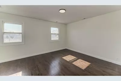 6218 W Foster Avenue, Chicago, IL 60630 - Photo 19