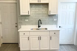 2333 W Ohio St, Chicago, IL 60612 - Photo 3