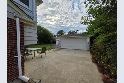 9104 Oleander Avenue, Morton Grove, IL 60053 - Photo 27