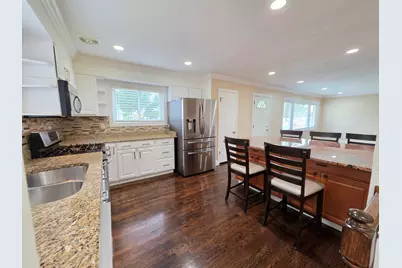 9104 Oleander Avenue, Morton Grove, IL 60053 - Photo 9