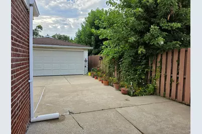 9104 Oleander Avenue, Morton Grove, IL 60053 - Photo 3